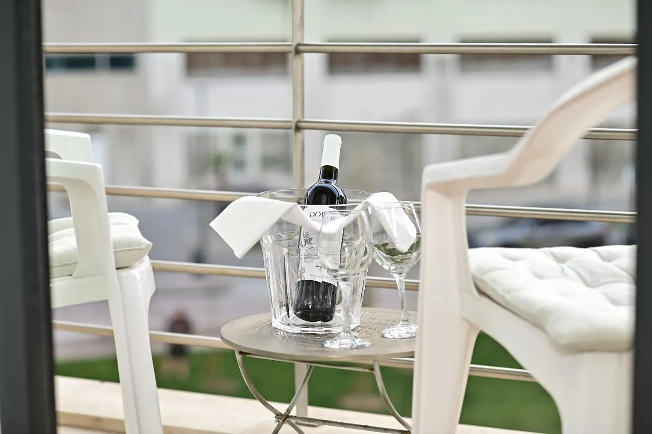 Columbano Garden, Family Apartment Lisbon