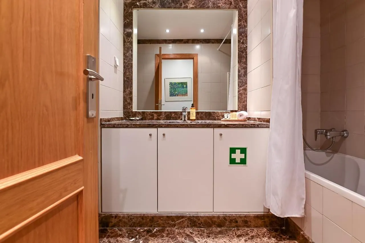 Columbano Garden, Family Apartment Lisbon