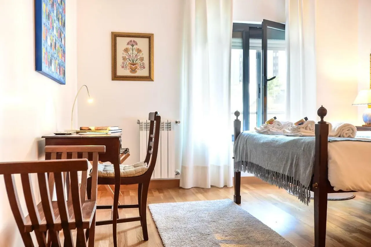 Columbano Garden, Family Apartment Lisbon Portugal