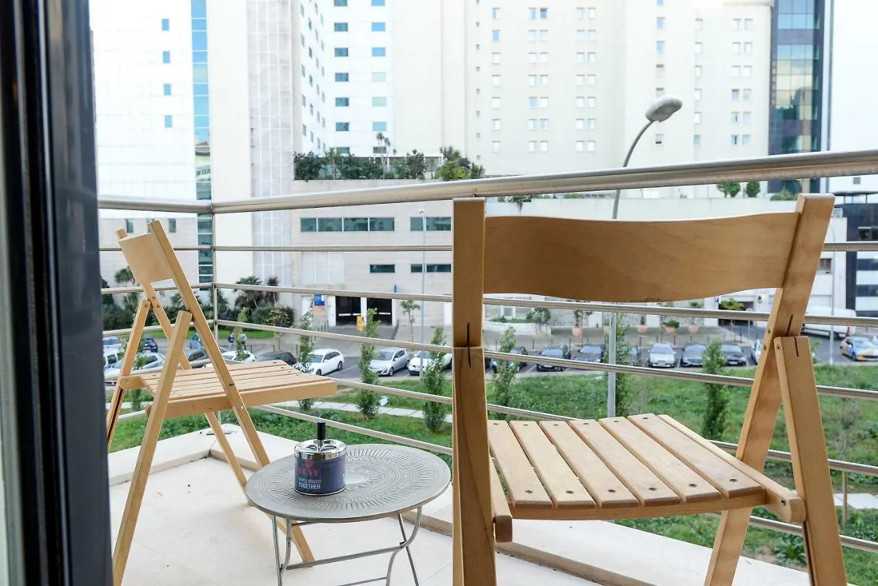 ליסבון Columbano Garden, Family Apartment פורטוגל